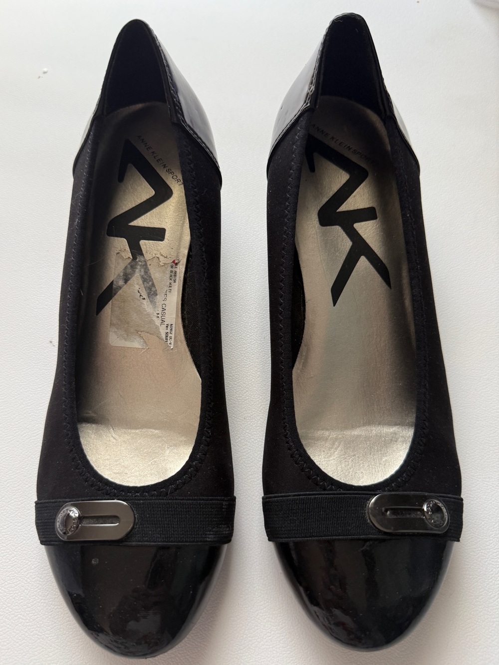 Anne Klein Sport Black Fabric Patent Toe Wedge Flats Comfort Slip-On | GUC - Picture 4 of 9